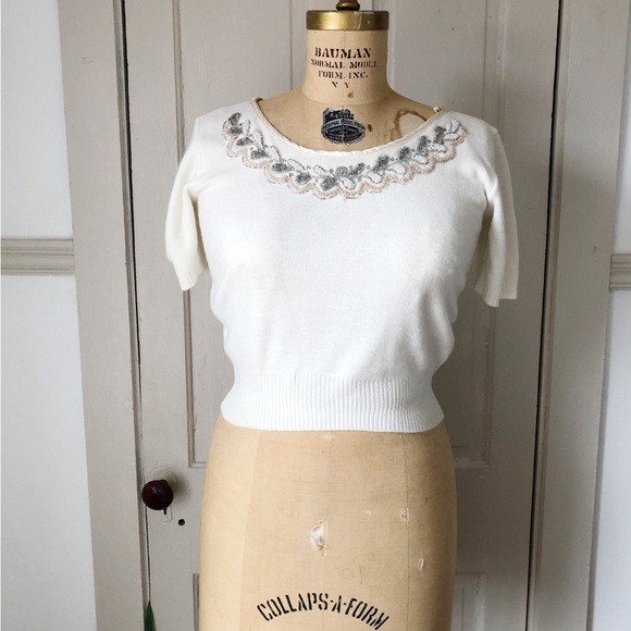 Vintagege 1950s Orlon Sweater - Picture 2 of 8